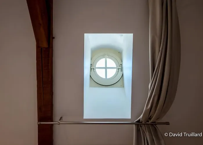 Mana - Maui - Grand Loft En Duplex Avec Vue Sur Place Ducale Parking Inclus * Charleville-Mézières